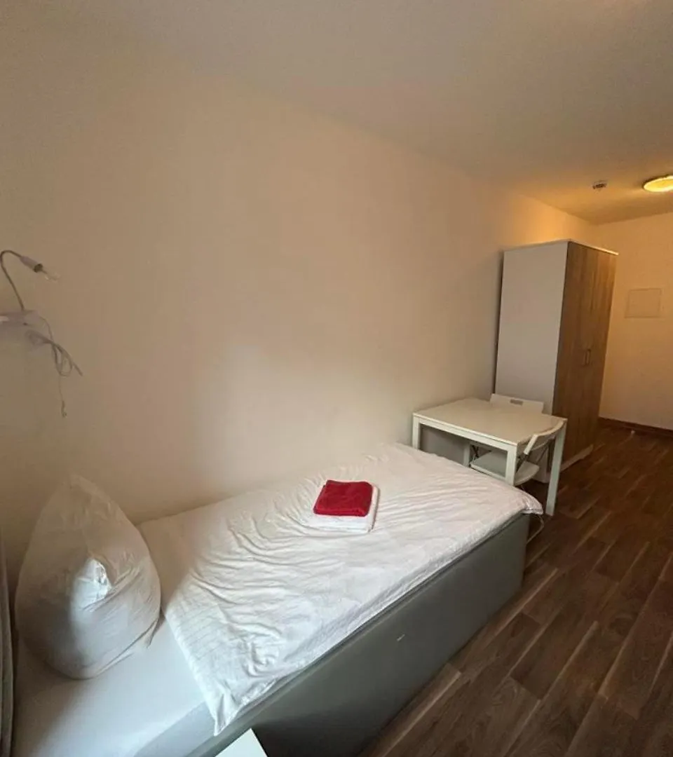 Low Budget Central Station Aparthostel Sen 14 Munich 0*,