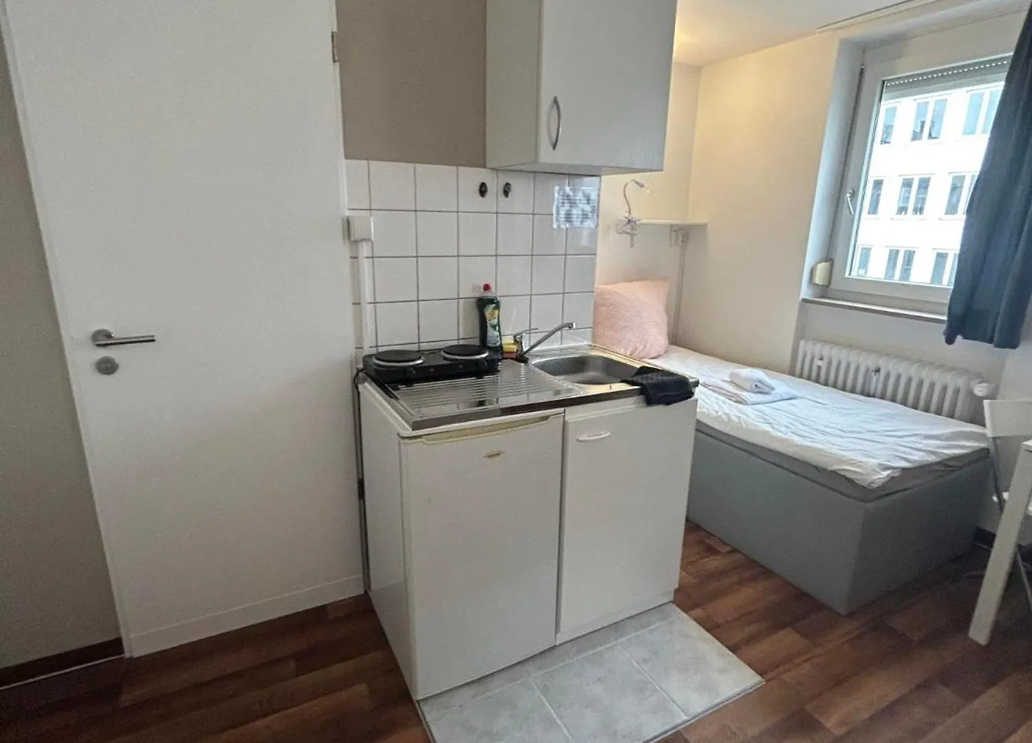 Low Budget Central Station Aparthostel Sen 14 Munich Apartment