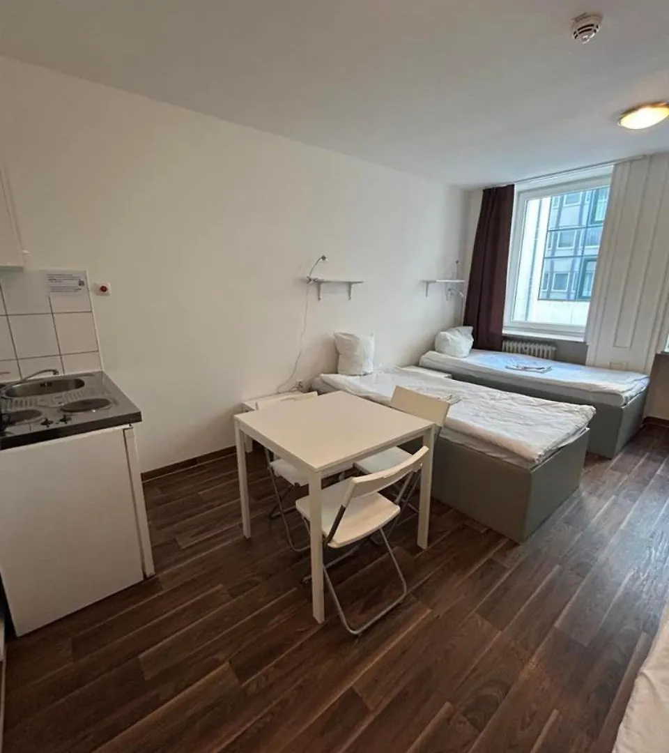 Low Budget Central Station Apartmenthostel Sen 14 Munich