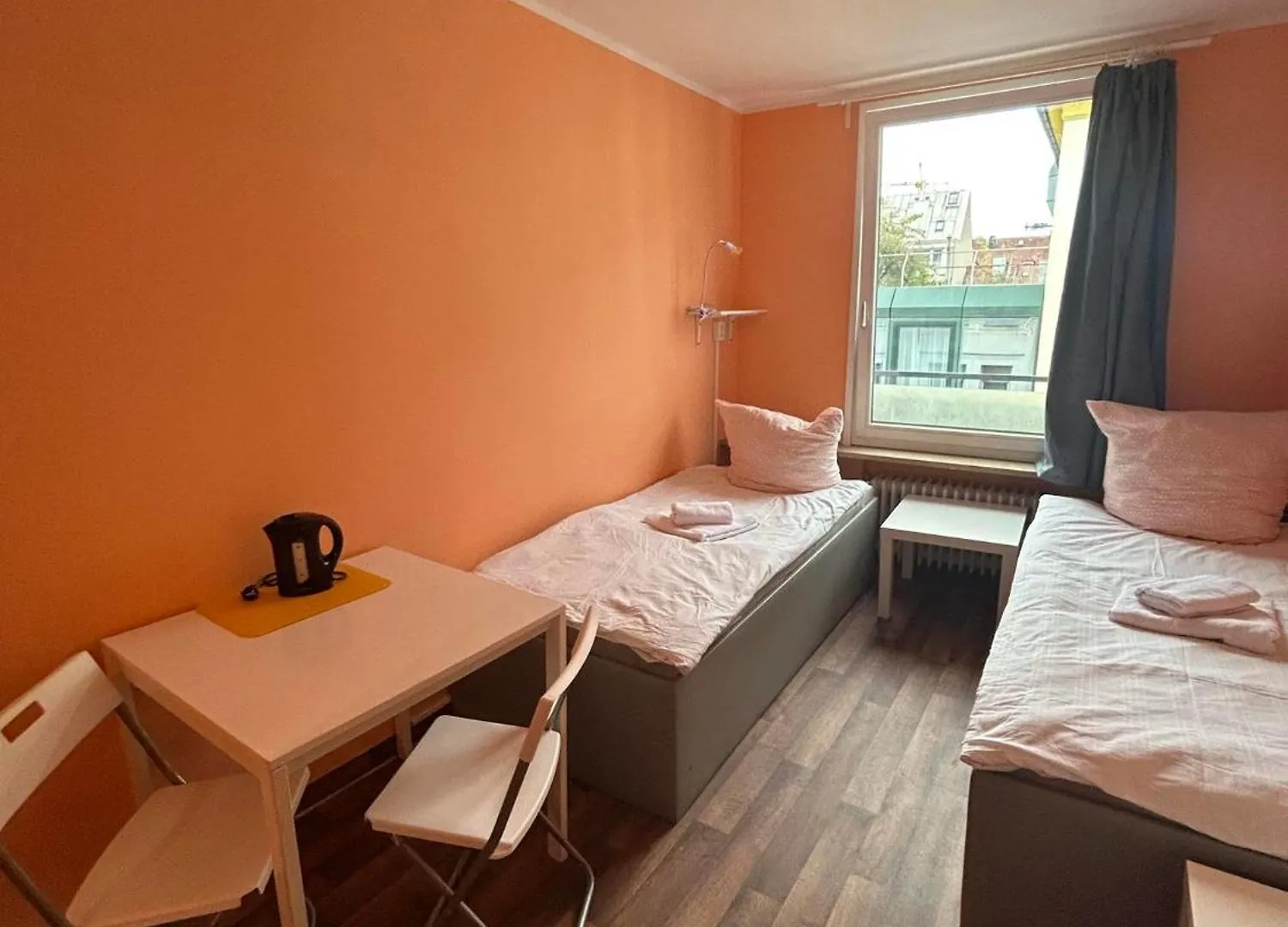 Apartment Low Budget Central Station Apartmenthostel Sen 14 Munich Germany