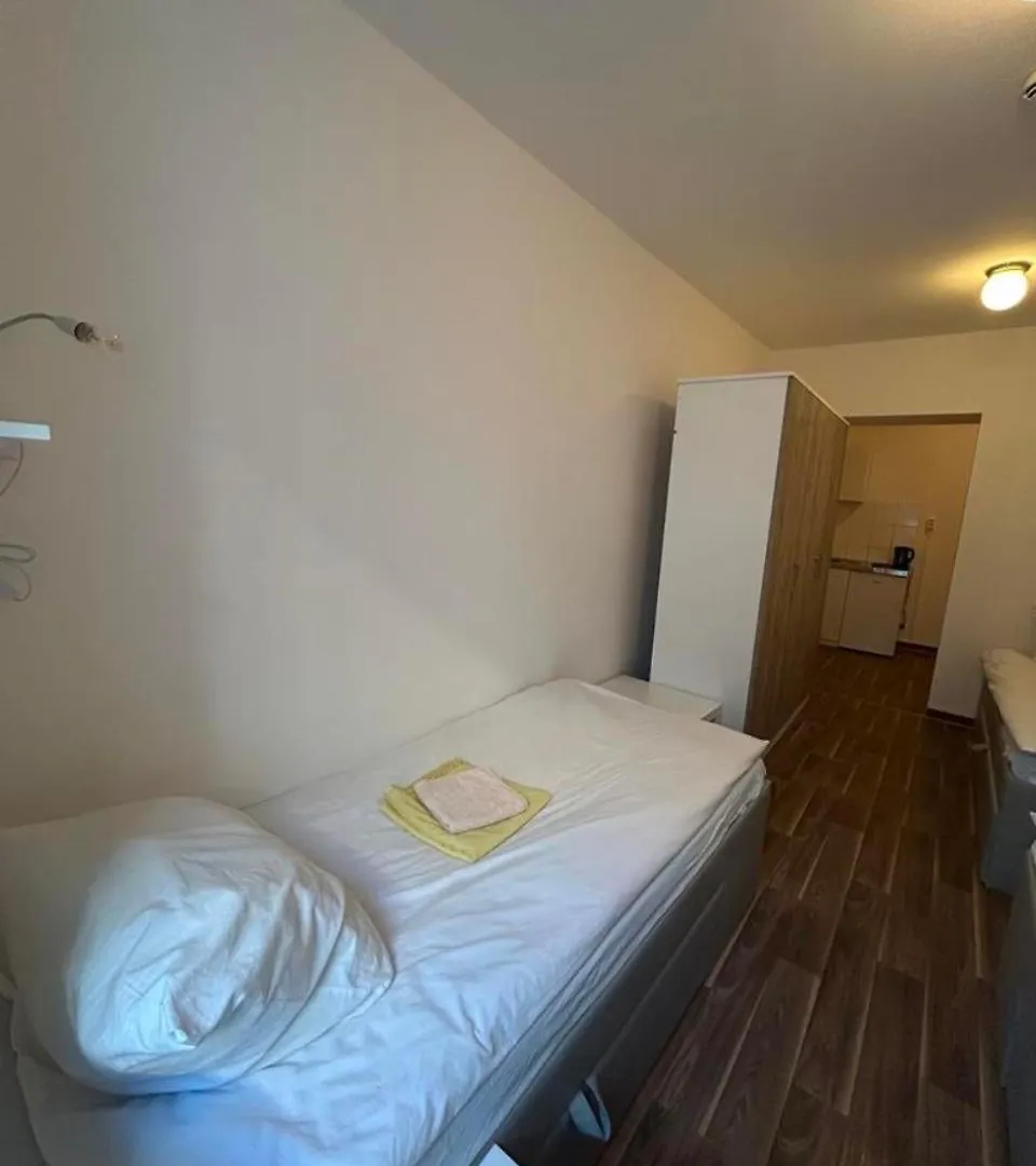 Low Budget Central Station Apartmenthostel Sen 14 Monaco di Baviera 0*,