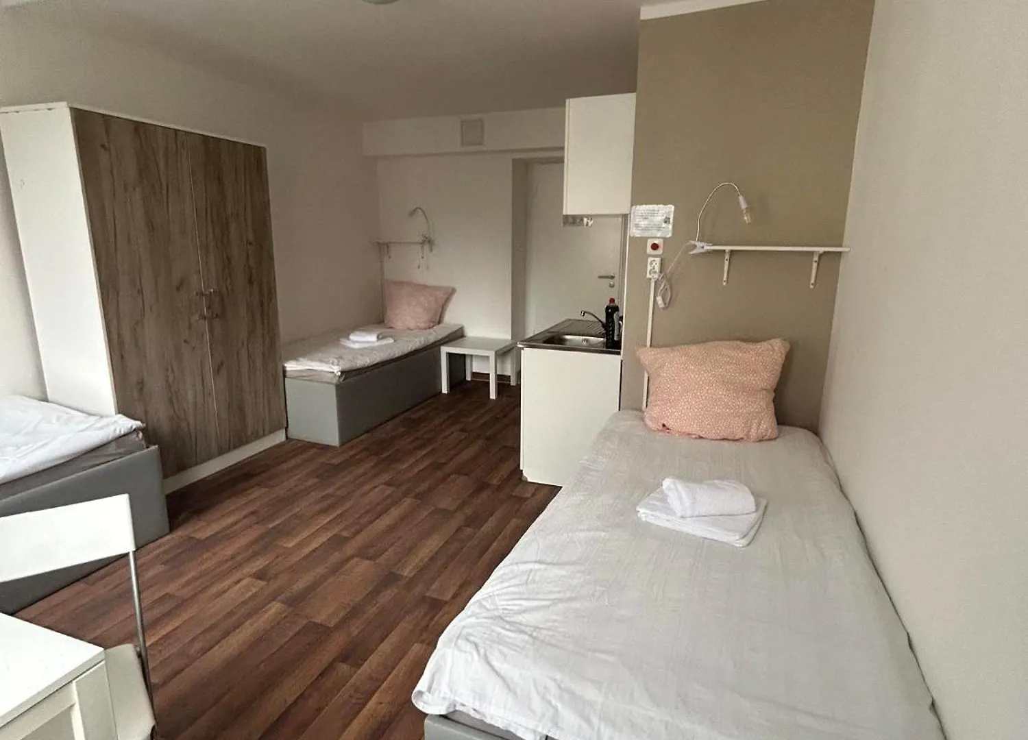 아파트 Low Budget Central Station Apartmenthostel Sen 14 뮌헨