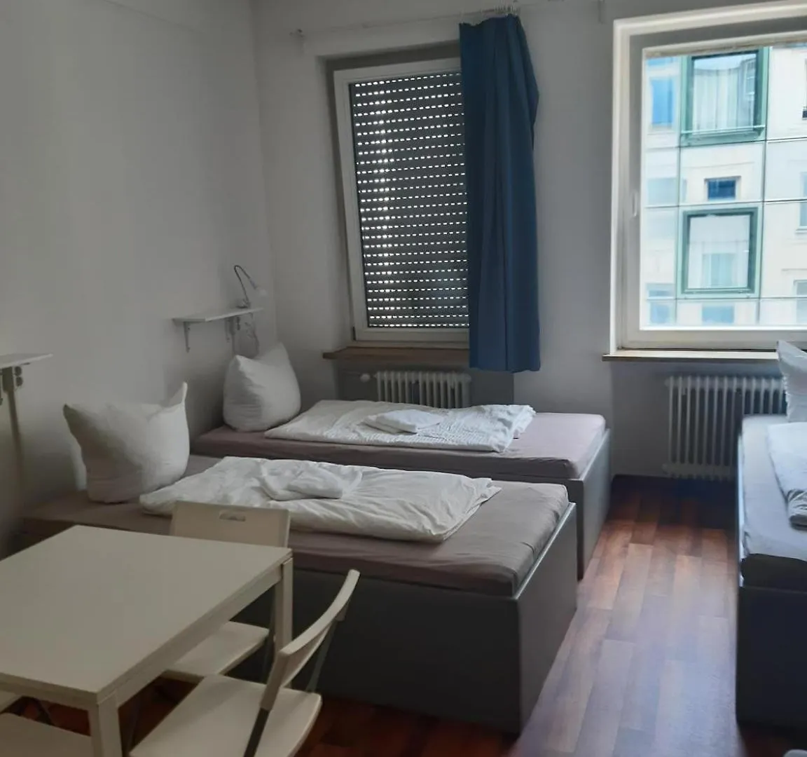 Low Budget Central Station Apartmenthostel Sen 14 뮌헨 아파트